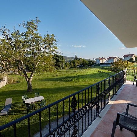 Alojamiento Extrahotelero Casa Ernestina Castillo  Bagian luar foto