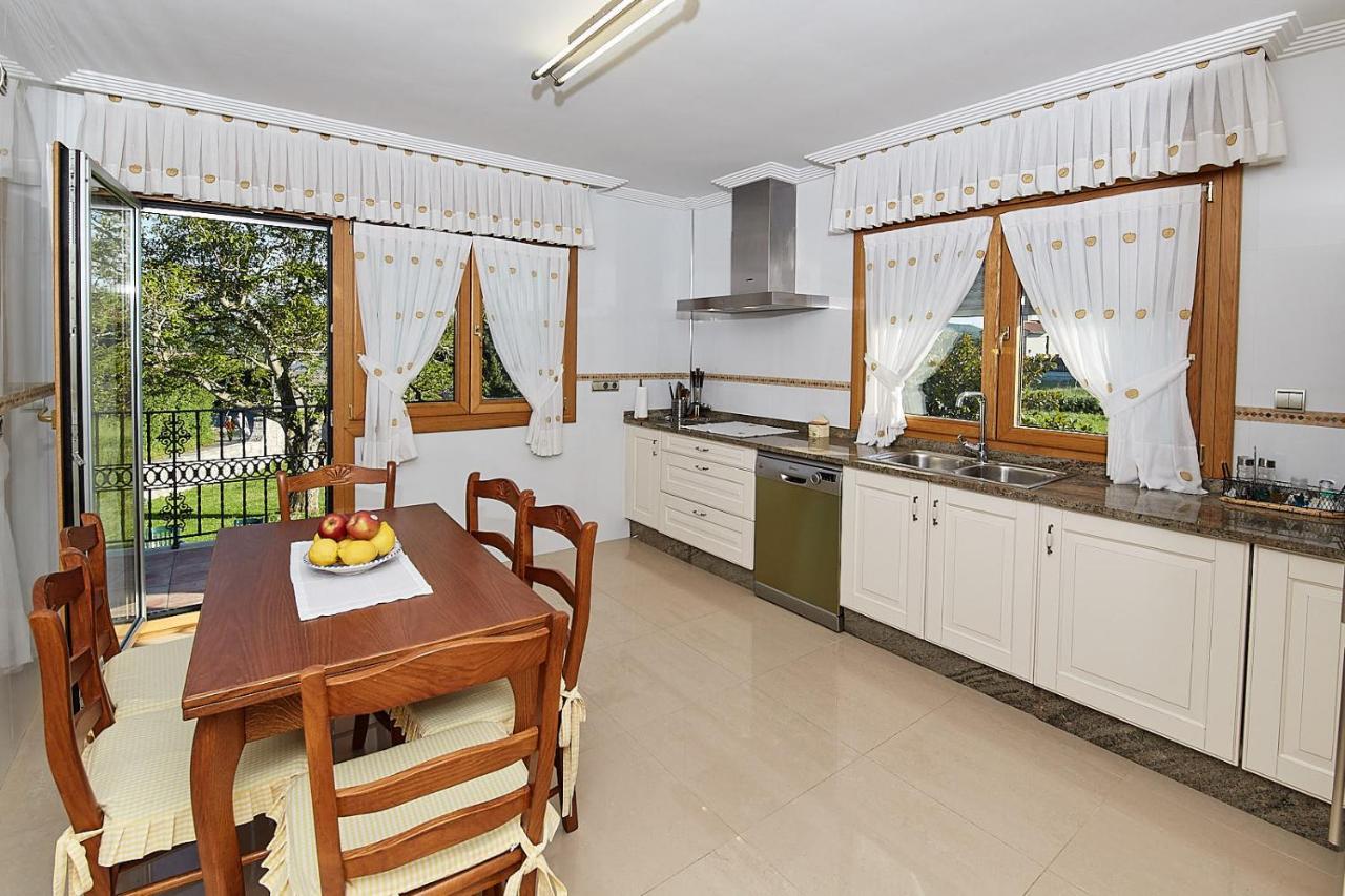 Alojamiento Extrahotelero Casa Ernestina Castillo  Bagian luar foto